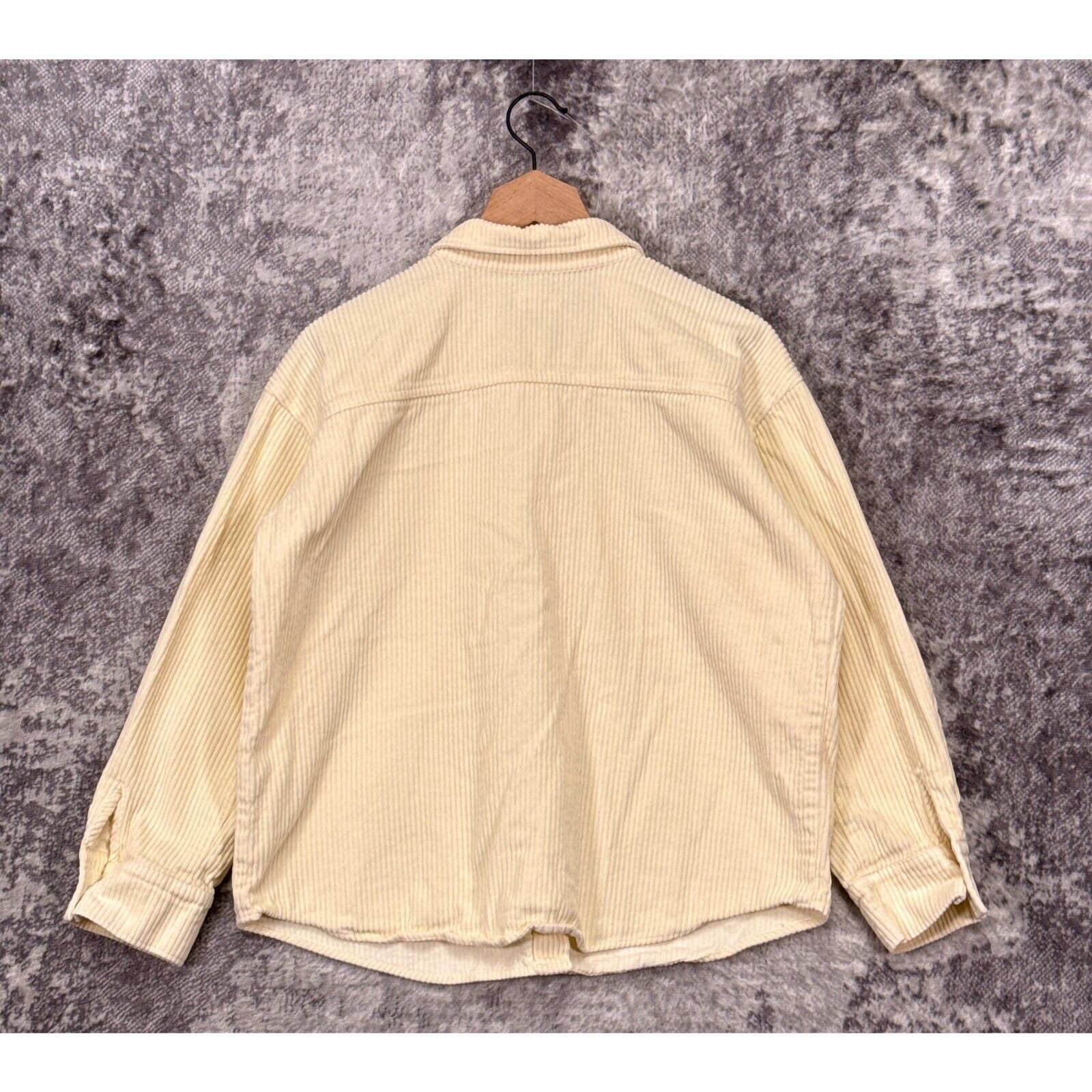 Donni. Corduroy Shirt Jacket Small Womens Banana Cream Shacket — image 3 of 8